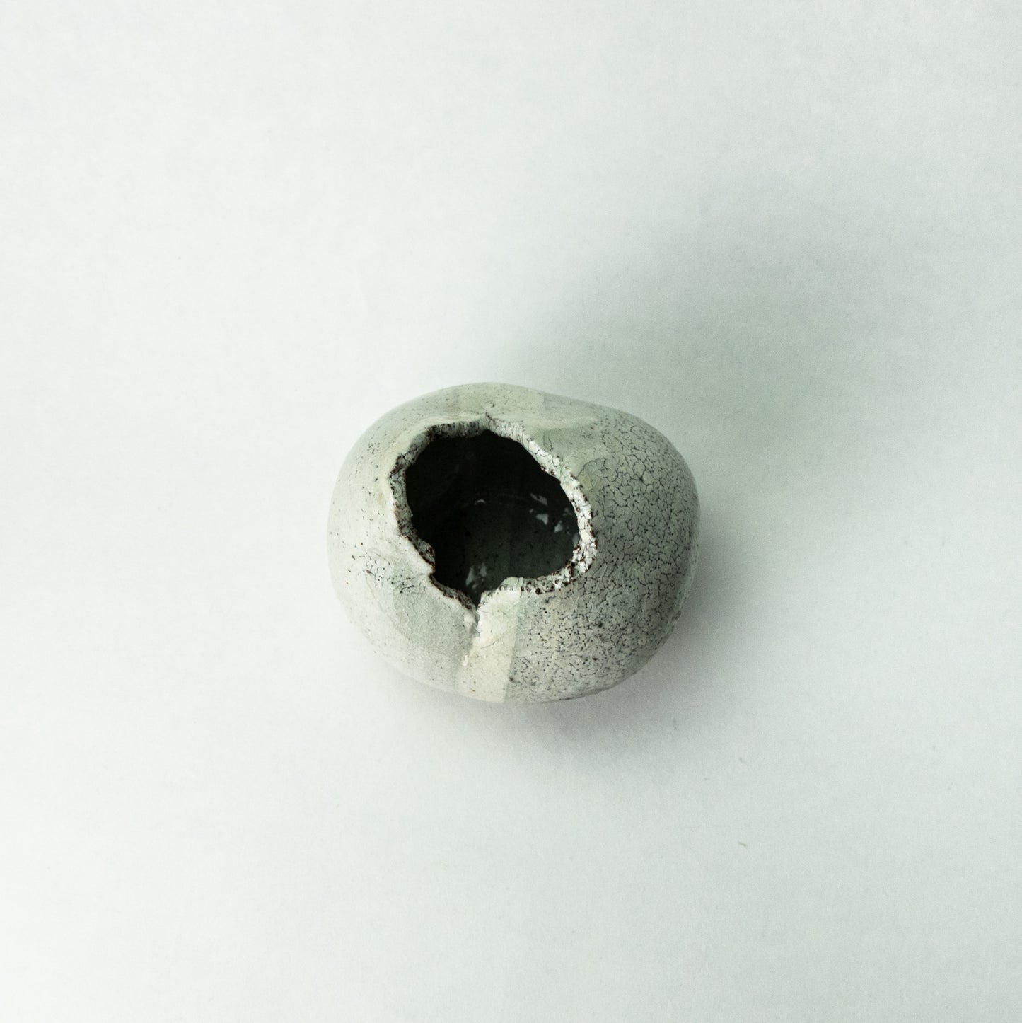 常滑焼 石堂作 粉引ハゼ 花器