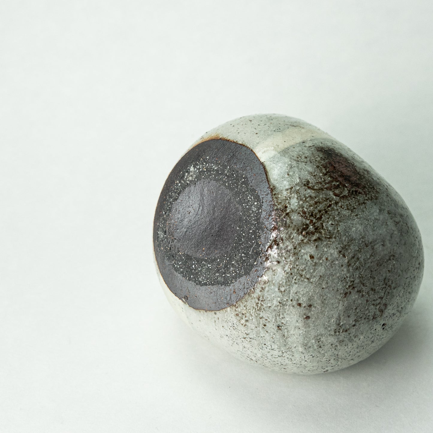 常滑焼 石堂作 粉引ハゼ 花器