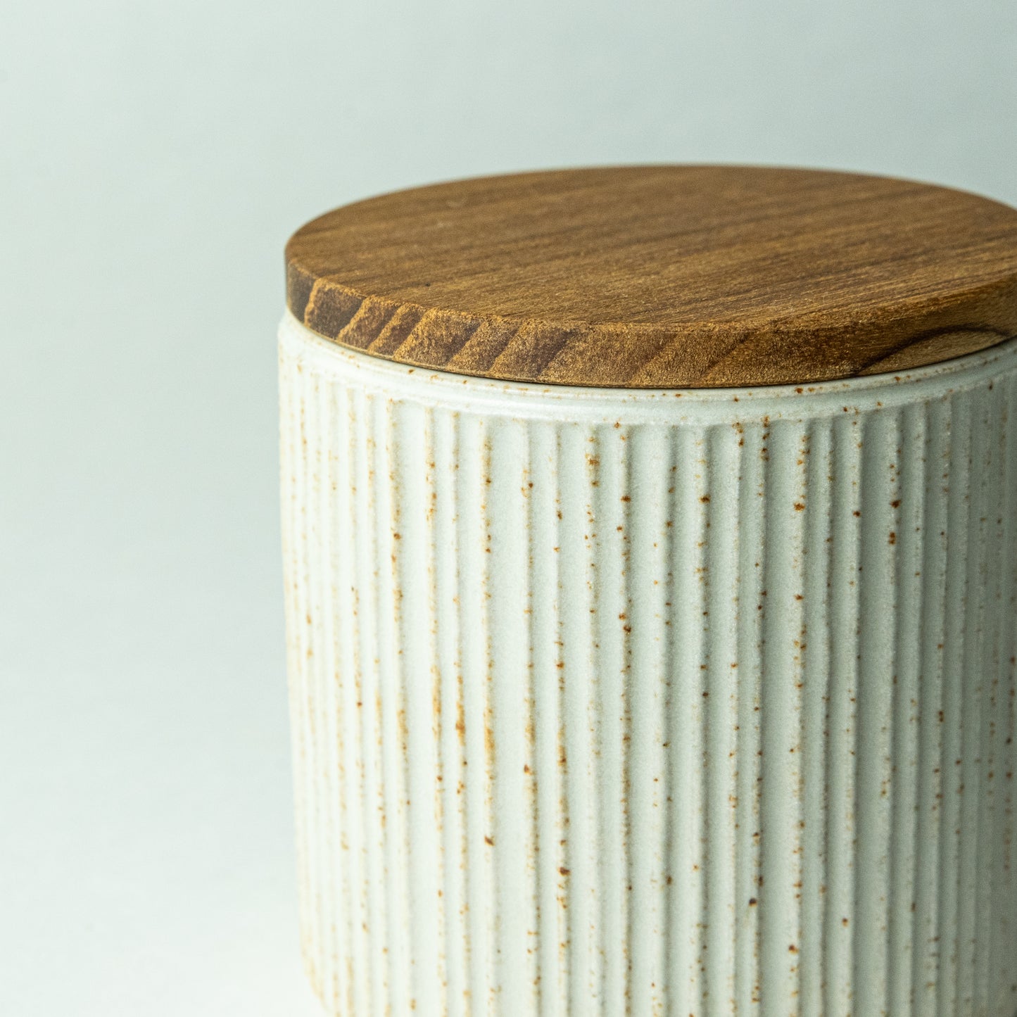 SALIU Mino ware canister, white