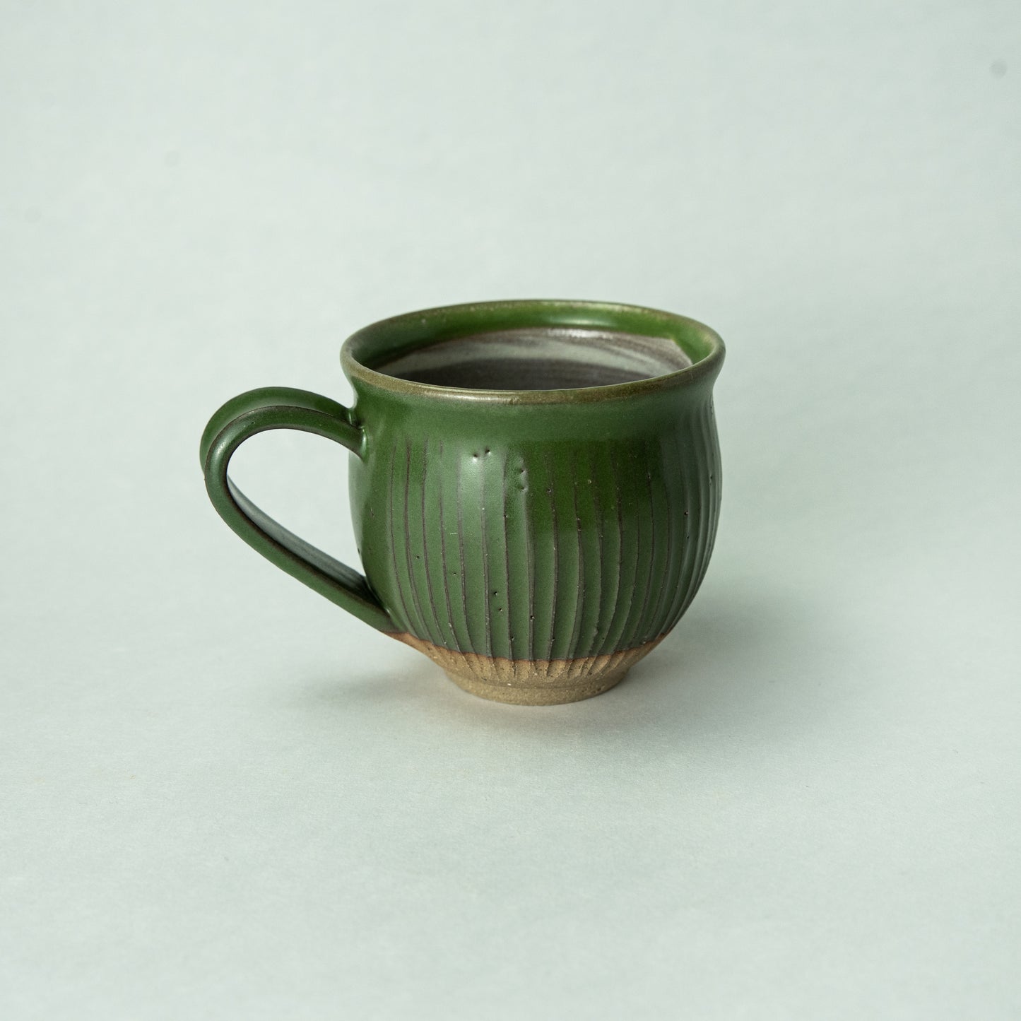 作家 コイケヨシコ しのぎ縞マグカップ グリーン