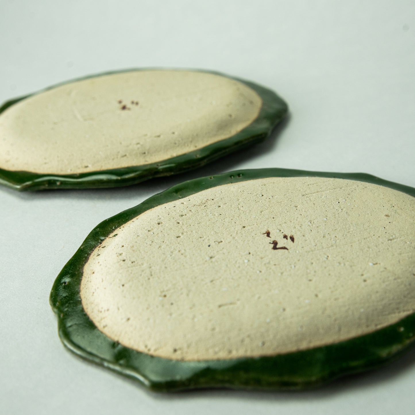 Artist Yoshiko Koike Oval Plate Classic (Small) Green