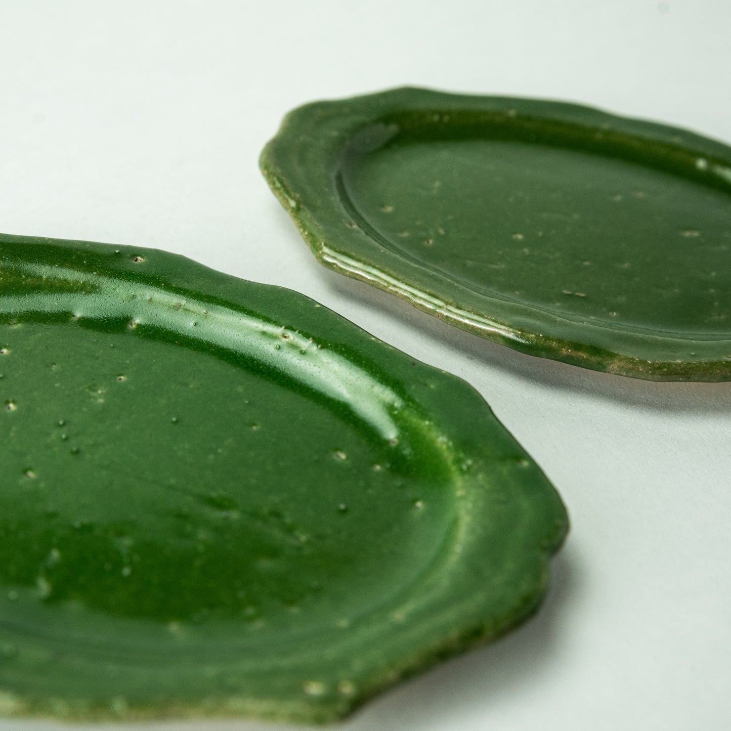 Artist Yoshiko Koike Oval Plate Classic (Small) Green