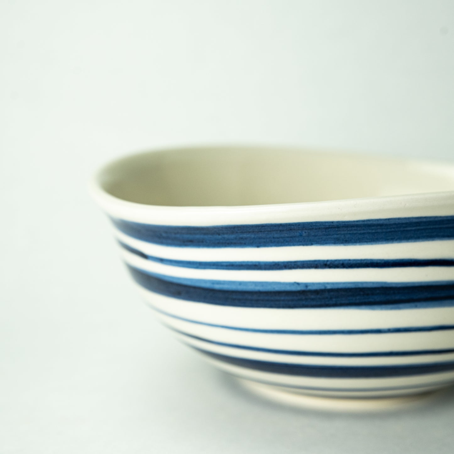 Shigaraki ware, Maruju Seitou, Tawami bowl, white
