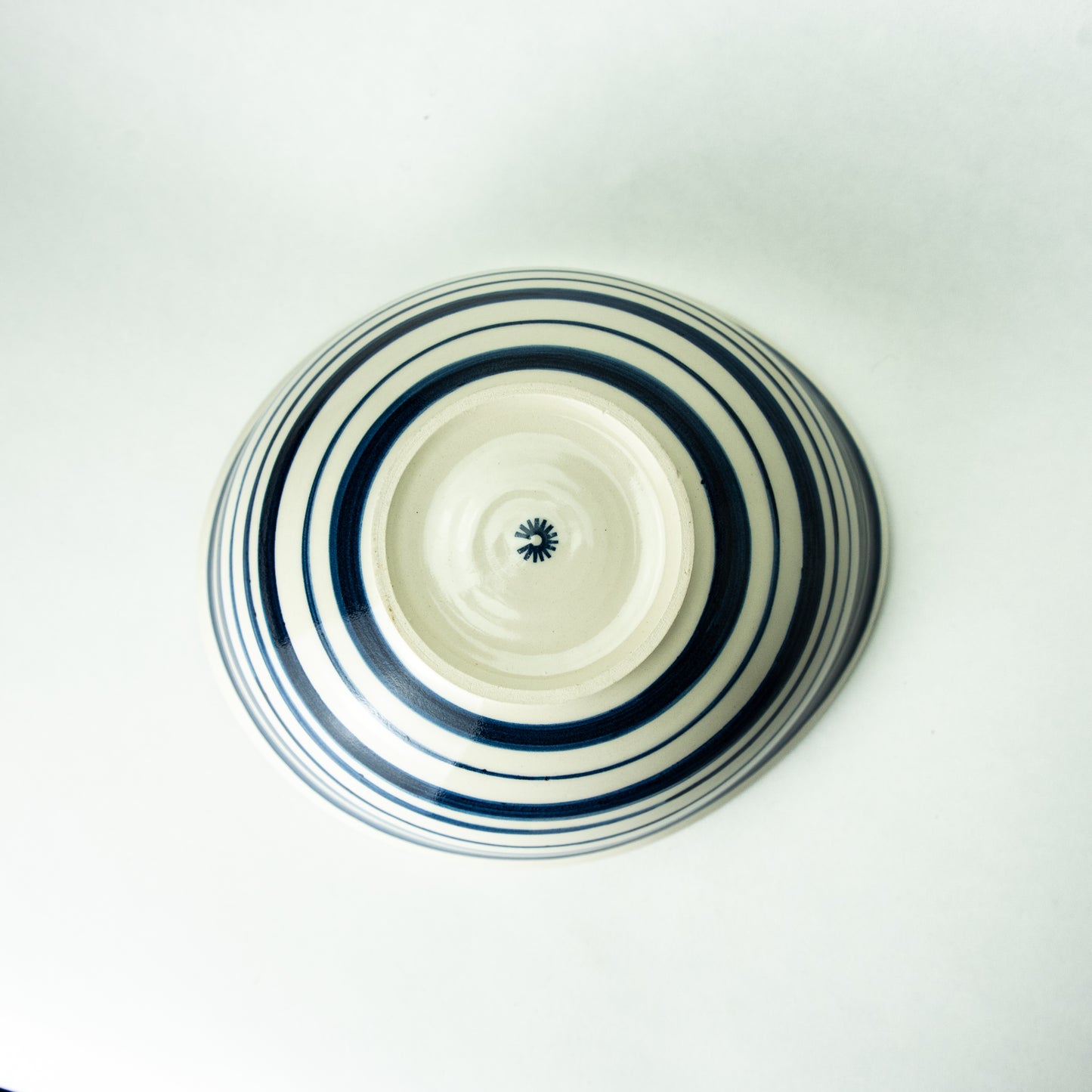 Shigaraki ware, Maruju Seitou, Tawami bowl, white