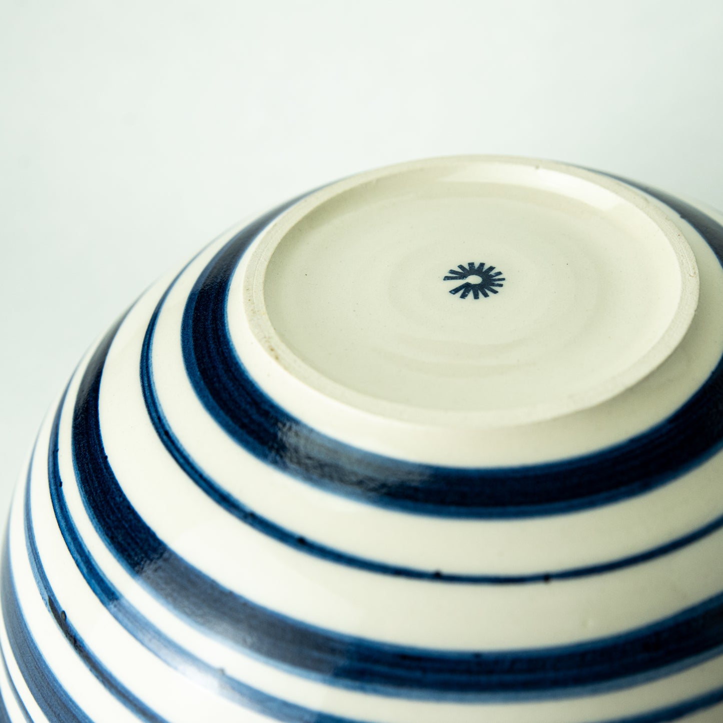 Shigaraki ware, Maruju Seitou, Tawami bowl, white