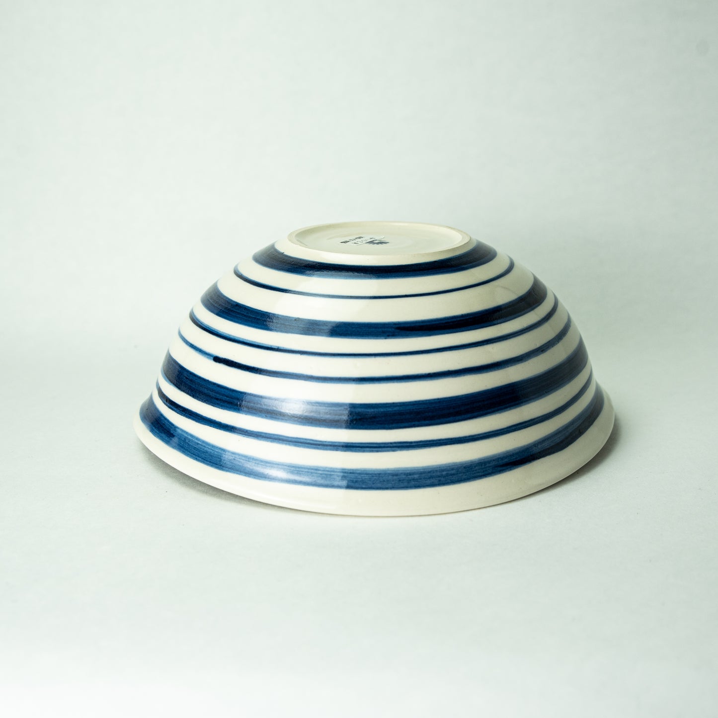 Shigaraki ware, Maruju Seitou, Tawami bowl, white