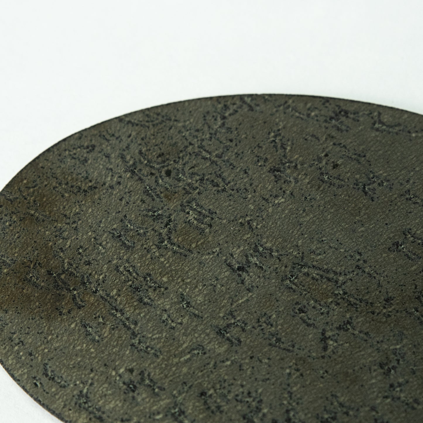 作家 若山義浩 CLAYPAPER (O) オーバル皿 しわ模様 黒