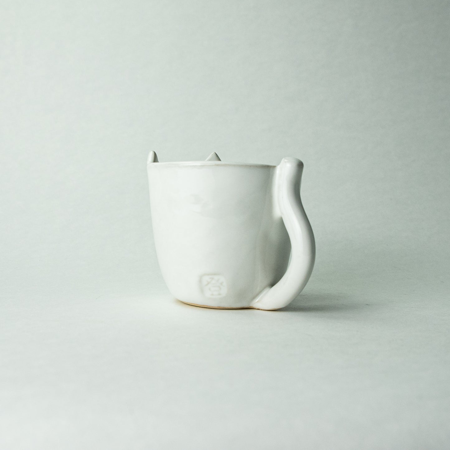 Kasama Ware Toshiko Brand Cat Tail Mug