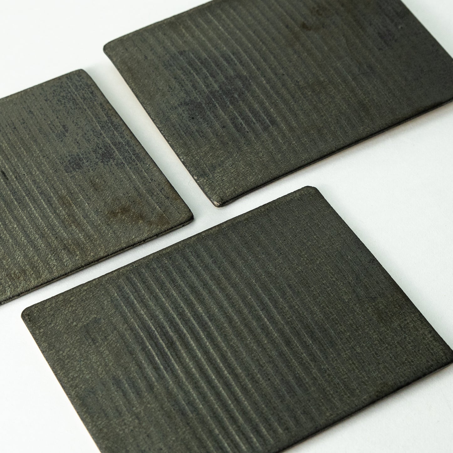 作家 若山義浩 CLAYPAPER (S) 枯山水模様(縦筋)黒