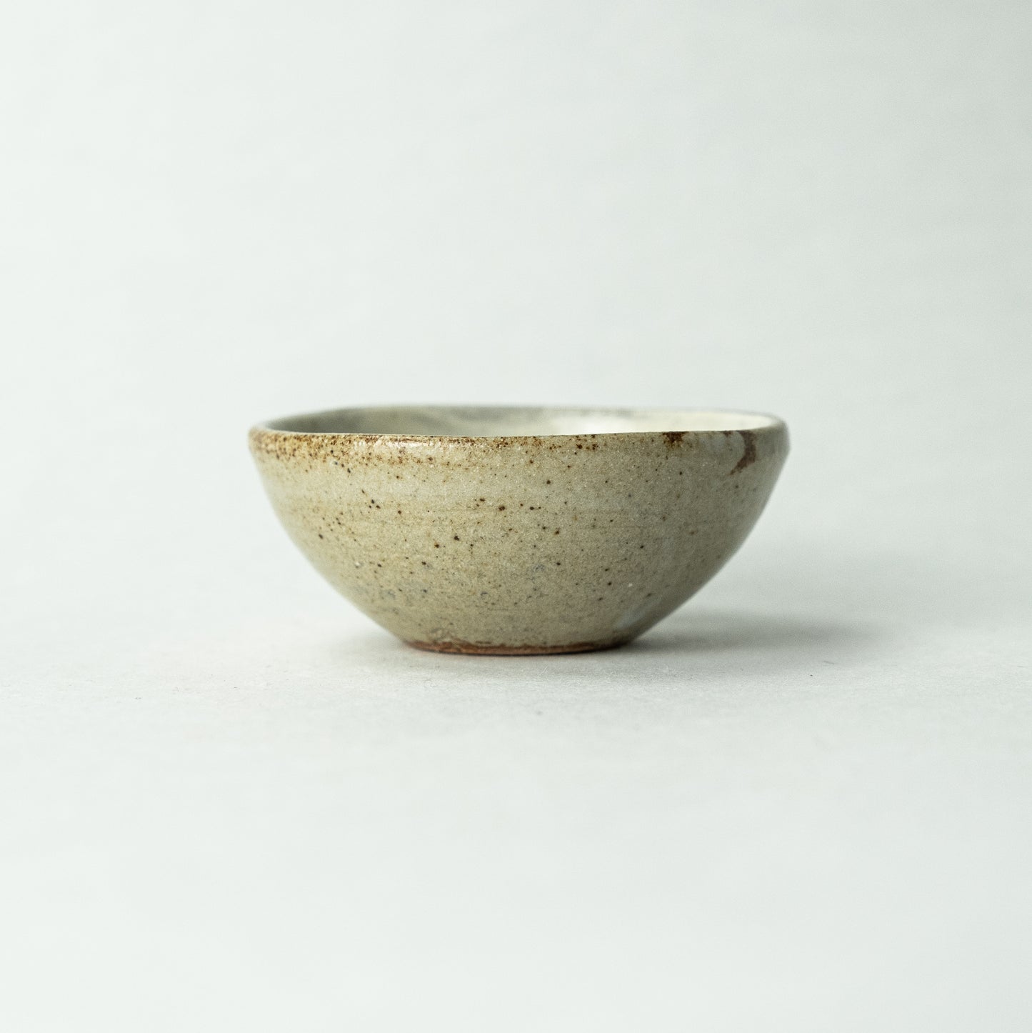 Aizu Hongo ware Kinone Studio Colored bean bowl Mouse