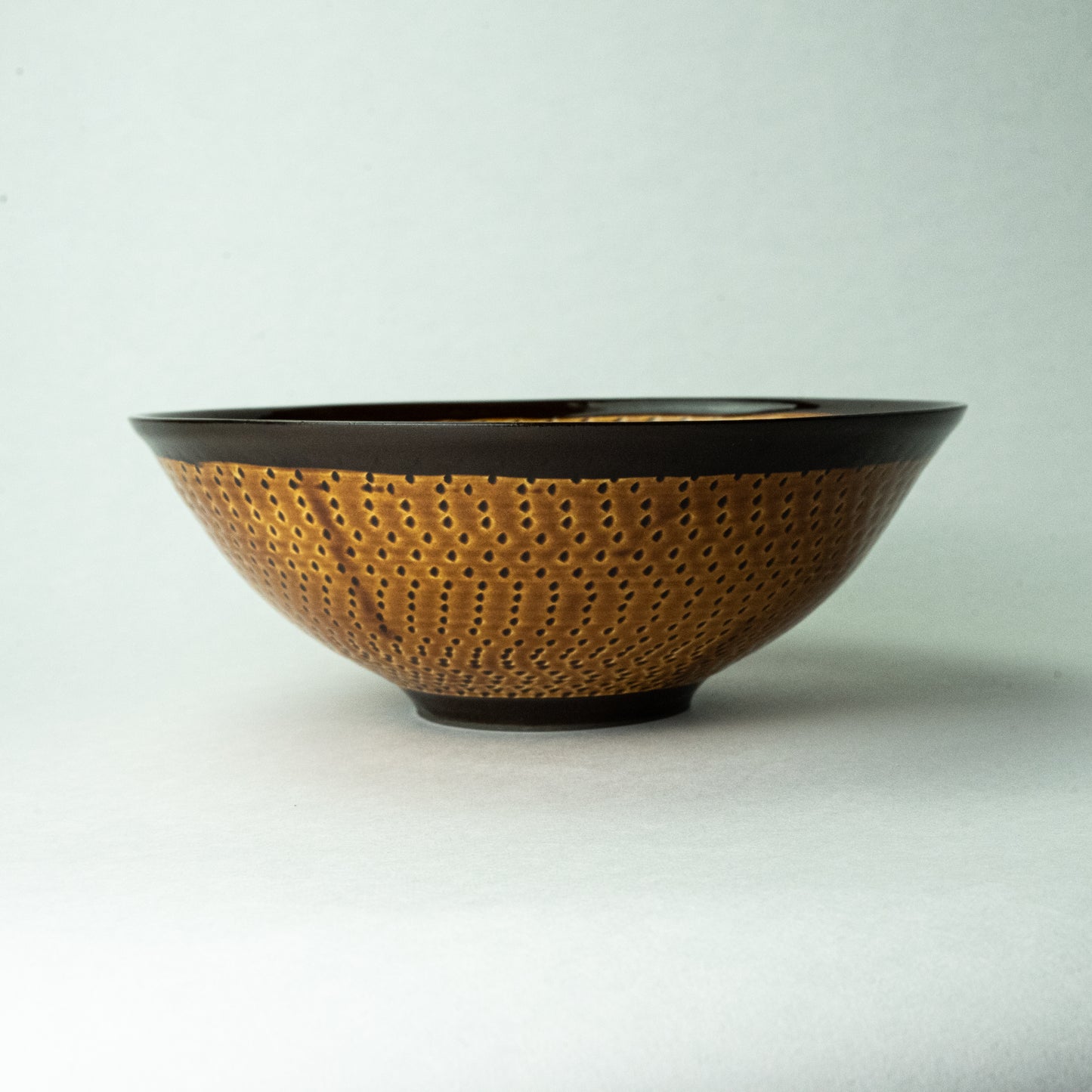 Shigaraki ware, Maruju Seitou, Flying Canna Bowl, Yellow