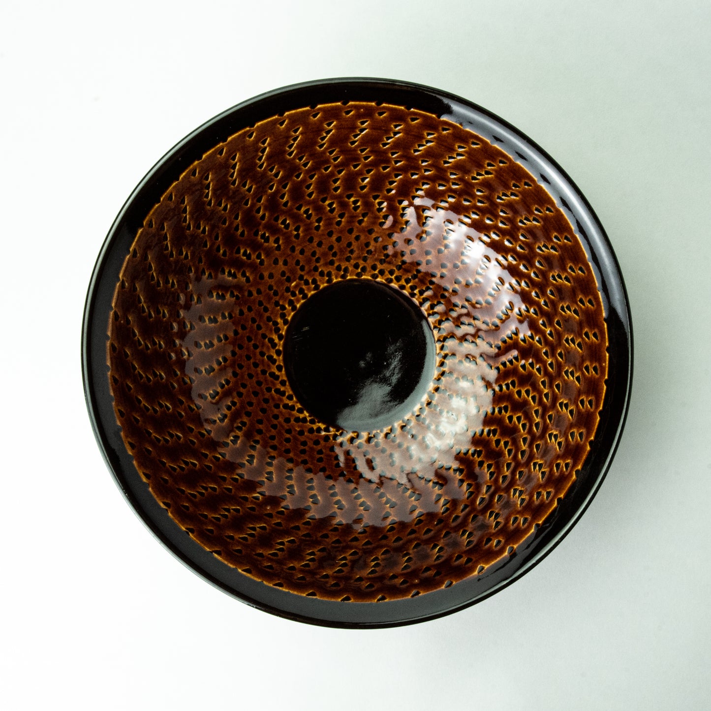 Shigaraki ware, Maruju Seitou, Flying Canna Bowl, Brown