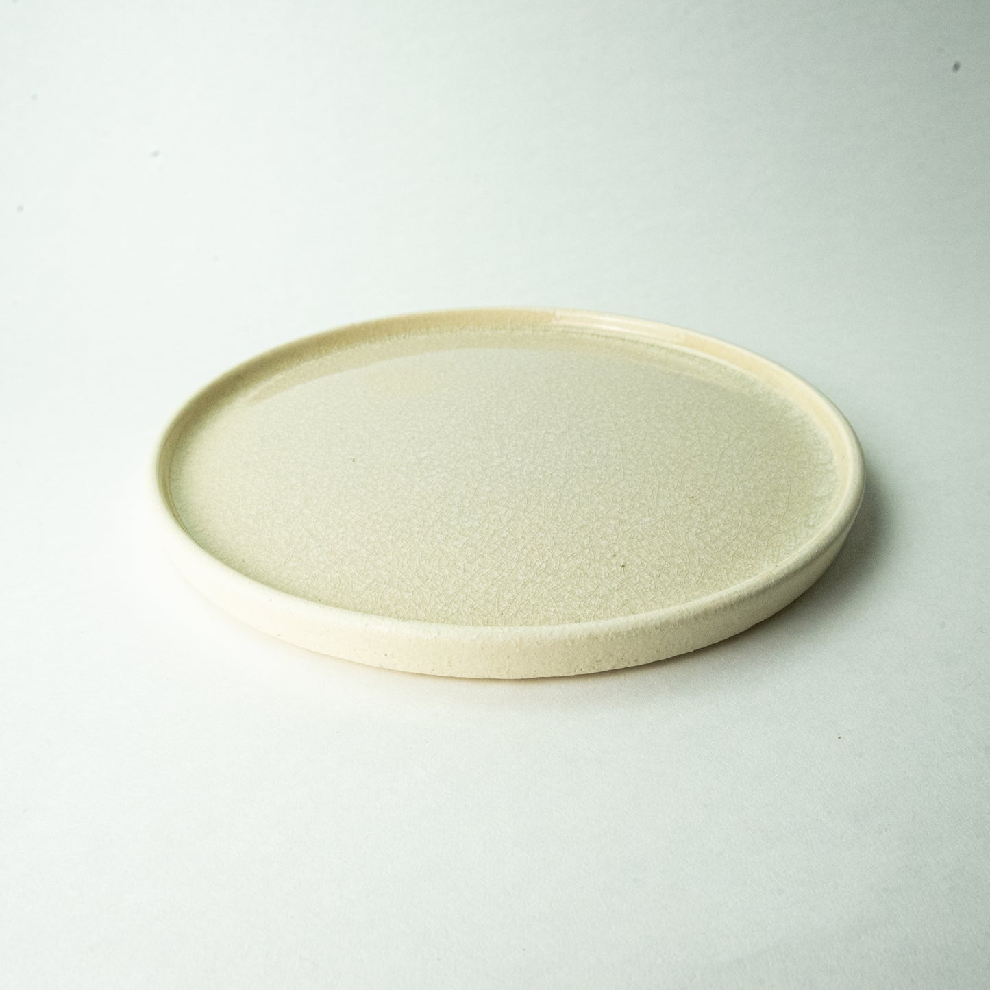 Shigaraki ware Yamasho pottery Deep breath cut plate 23cm white
