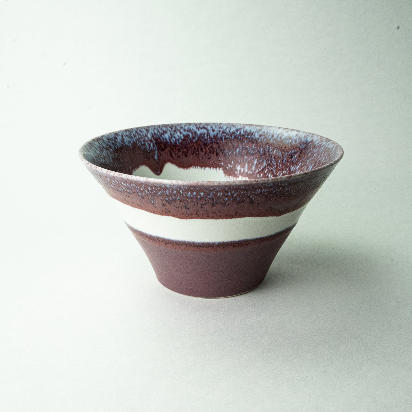Mino ware Shinkogama Sanshisuimei Akebono curved bowl L