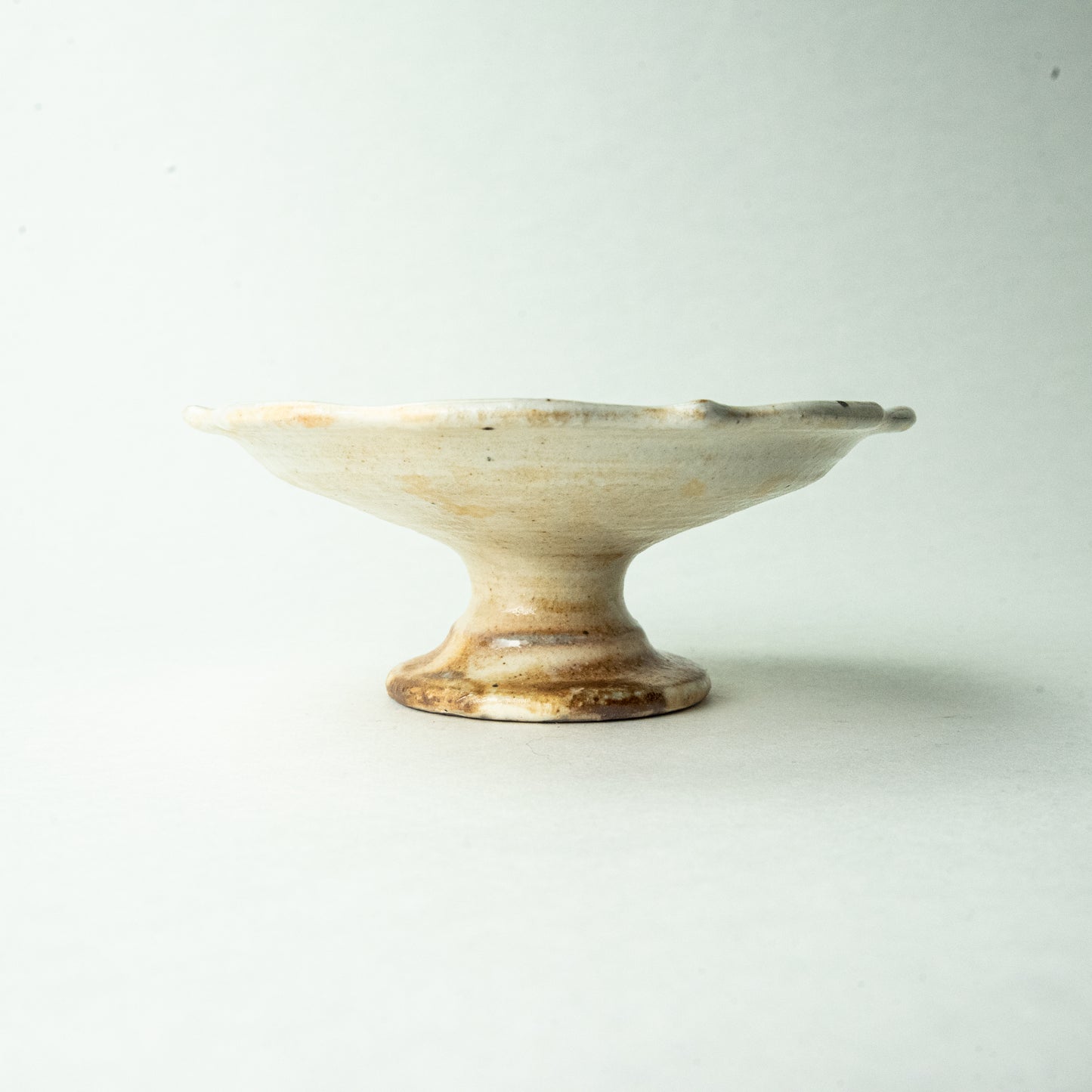 Shigaraki ware, Furutani Seitosho, Iron Scattering, Carved Compote Dish, Medium (13cm)