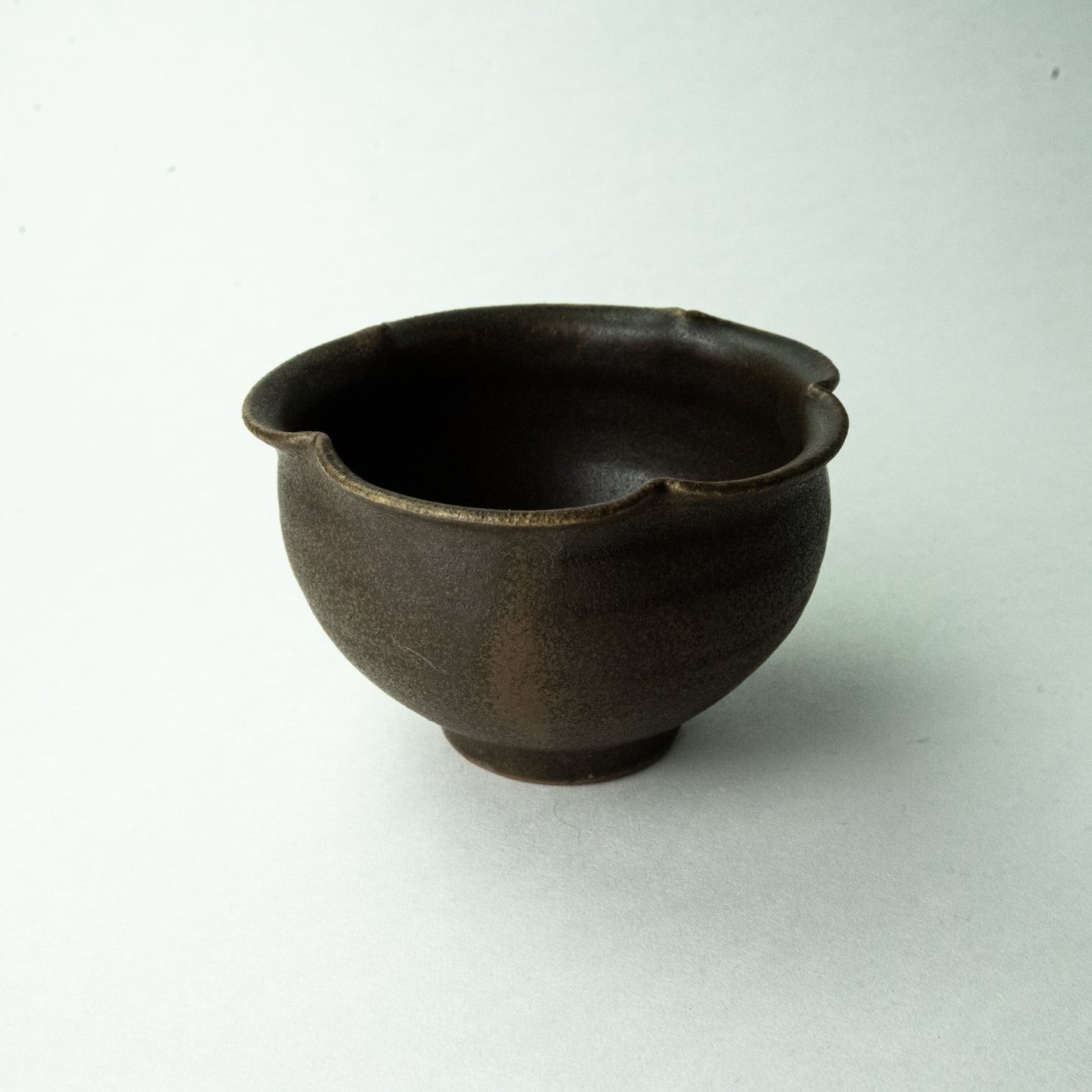 Shigaraki ware, Furutani Pottery, Rust glaze, Ring flower bowl