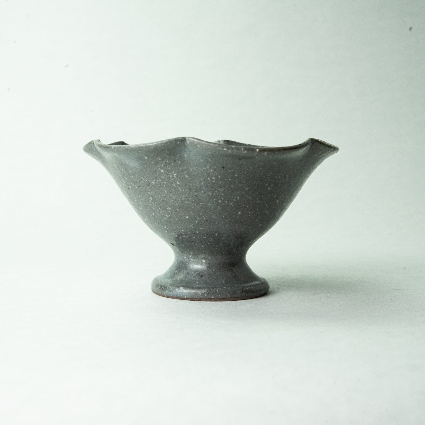 Shigaraki ware, Furutani Pottery, Gray glaze, Petal-shaped small bowl