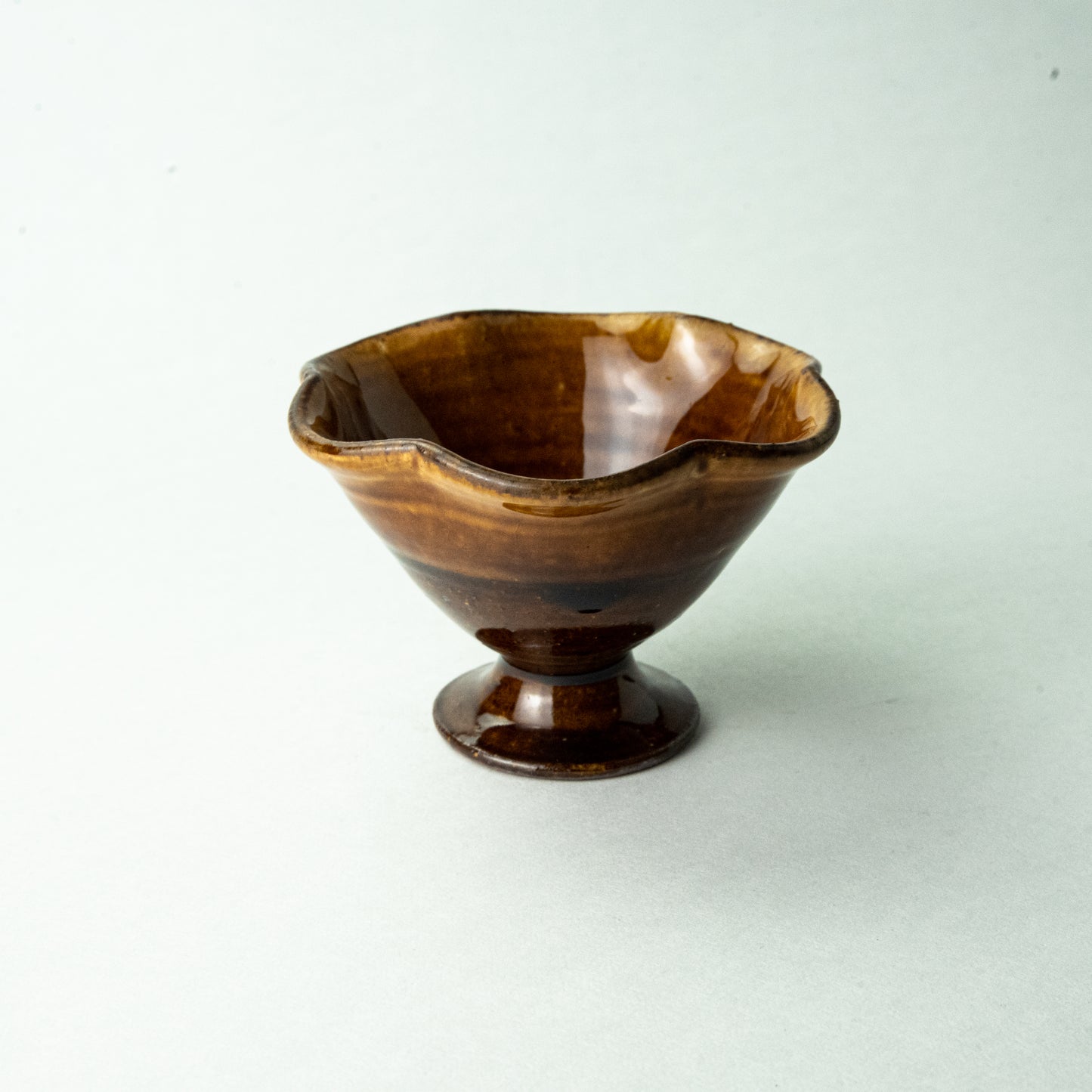 Shigaraki ware by Furutani Seitosho, candy glaze, flower petal high-pedestal small bowl