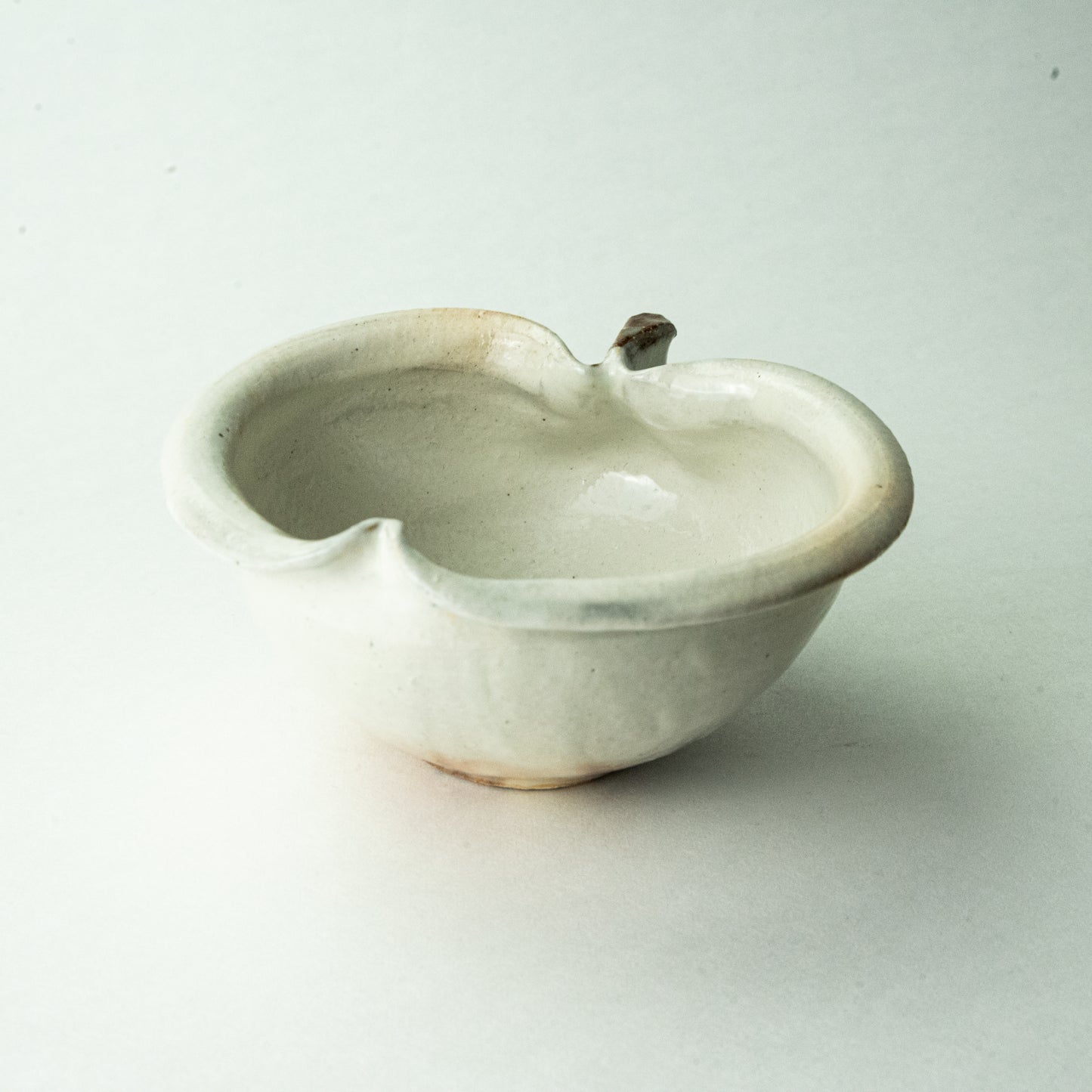 Shigaraki ware, Furutani Pottery, Iron Scattering, Apple Bowl (Small)