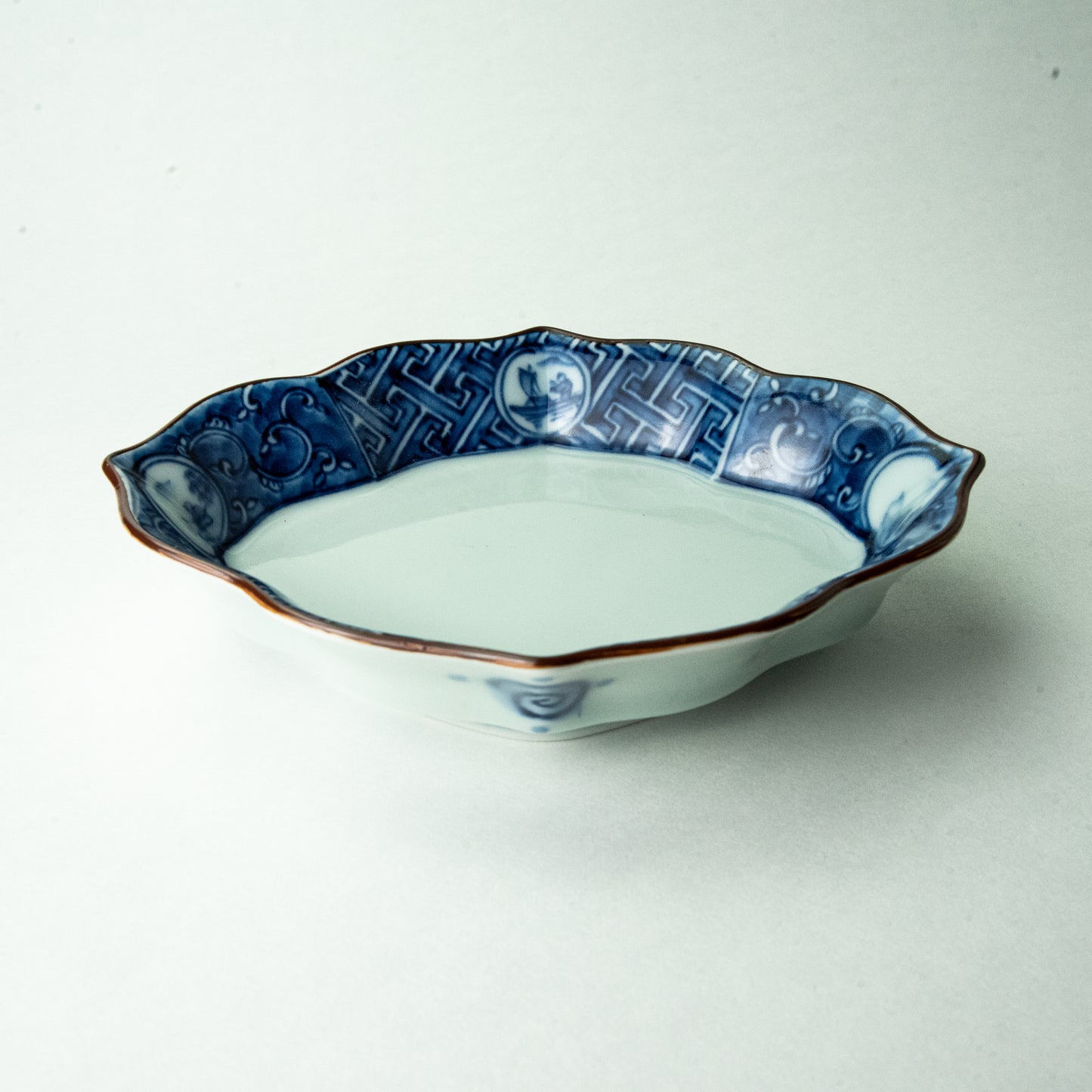 Mino ware appetizer plate, round pattern, Sansuiki-ko type, mukouzuke