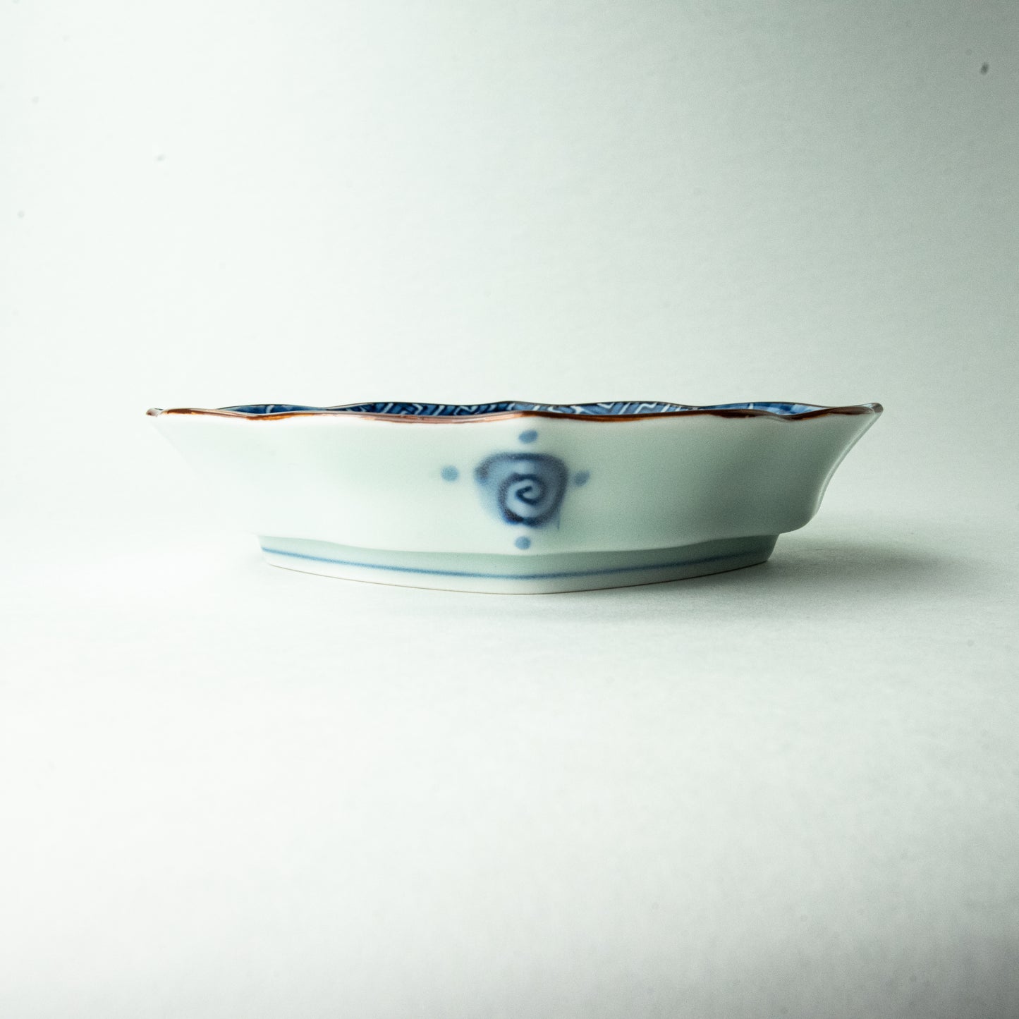 Mino ware appetizer plate, round pattern, Sansuiki-ko type, mukouzuke